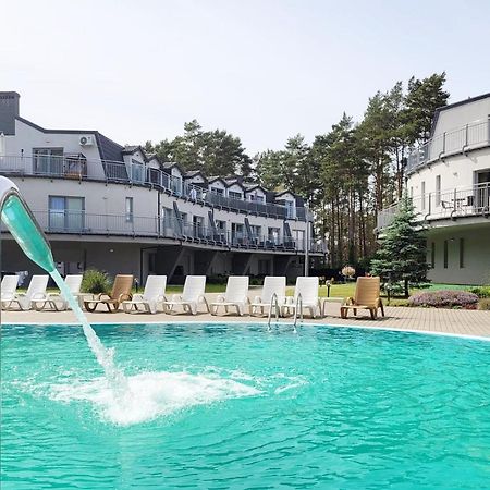 Pine Point Apartament With Terrace, Shared Pool, Tennis Court Поберово Экстерьер фото